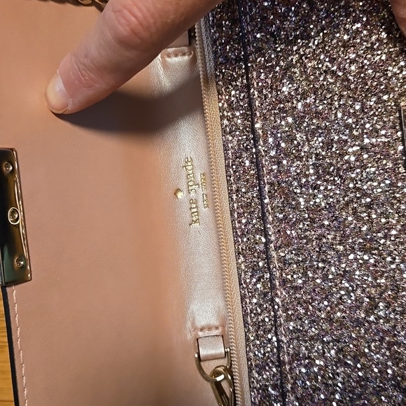 Nwt Kate Spade bag in rose gold - Picture 5 of 10